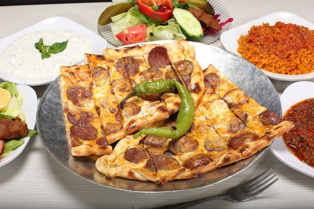 SUCUKLU PİDE